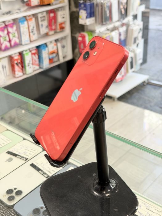 Apple iPhone 12 64GB Red