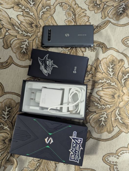 Black Shark 4 pro 12/256gb