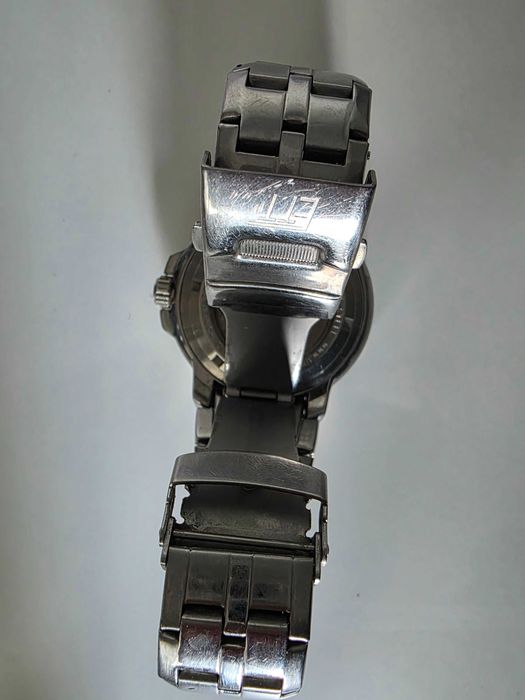 Часовник Timex T2M518