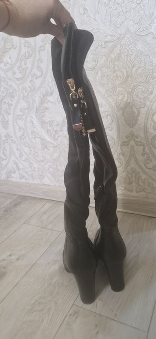 Продам кожаные ботфорты сапоги