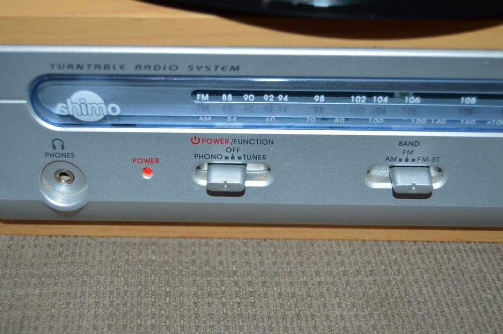 Sistem Audio Retro All-in-One: Pick-up + Radio Stereo Shimo TT-18W