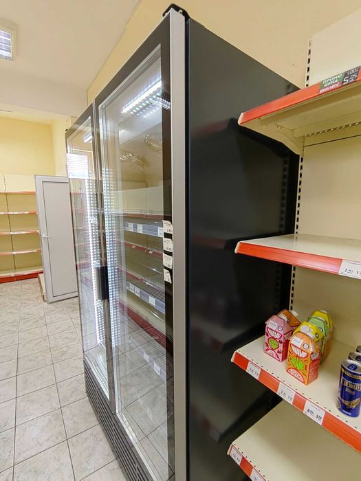 Хладилна витрина