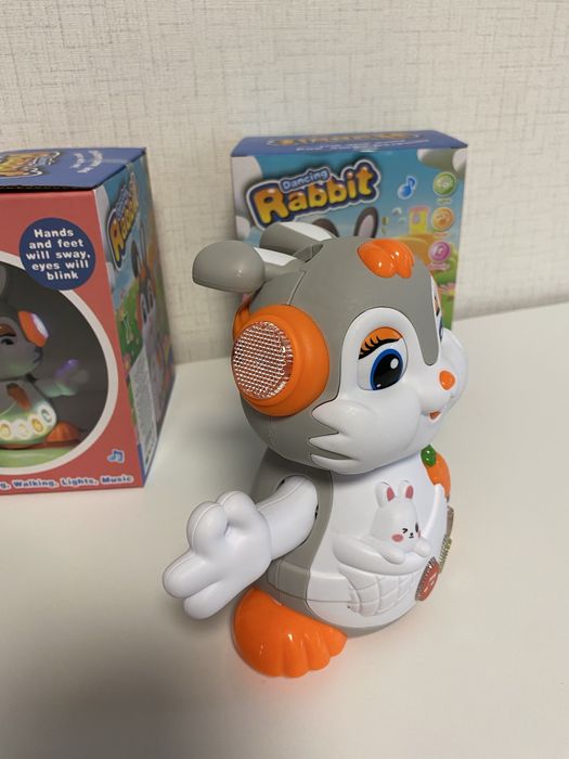 Танцуващо зайче с музика и светлина, заек