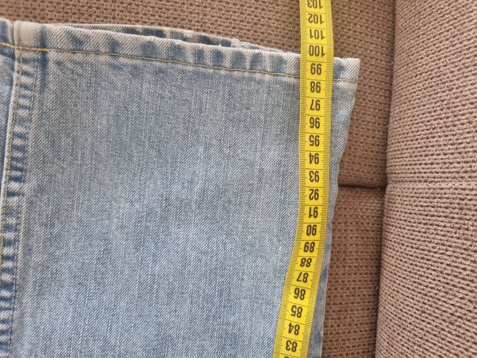 Vand blugi Levis 525