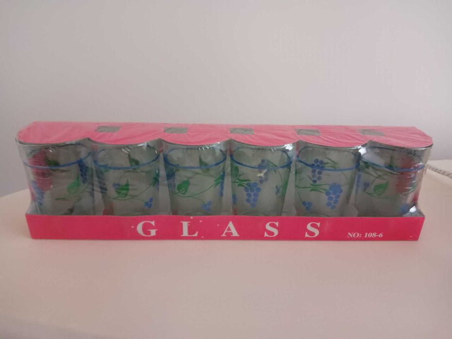 Чисто нов комплект от 6 бр. чаши в опаковка