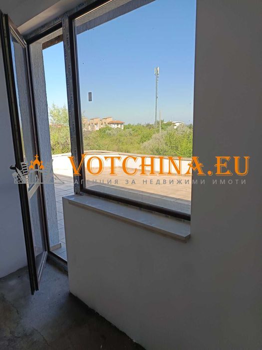 Продава се Къща в с. Топола, Област Добрич - 300 кв.м за 357 €/кв.м - Снимка #4