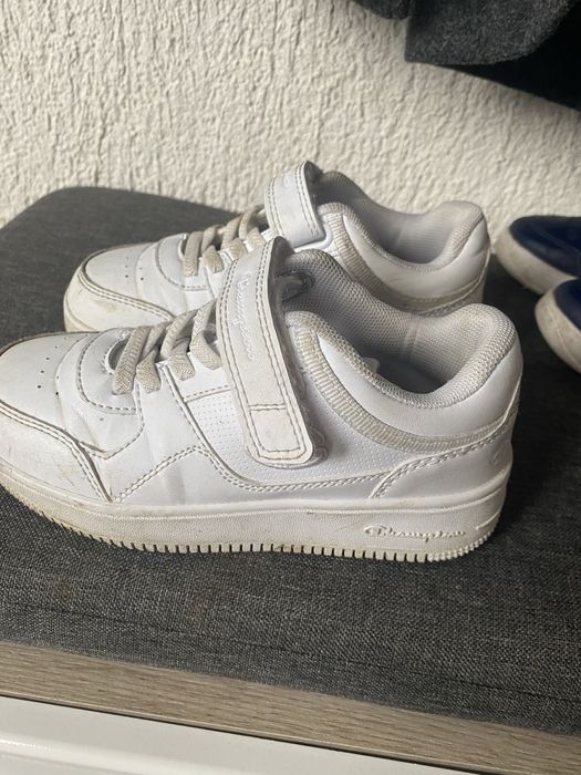 Adidasi si ghete baieti