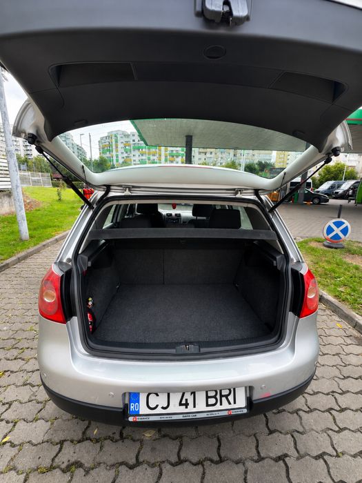 DE VÂNZARE – Volkswagen Golf V 1.9 TDI 4Motion (4x4)