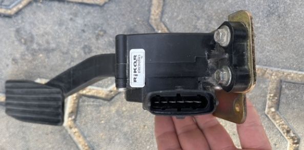 Педаль (газель) электрический