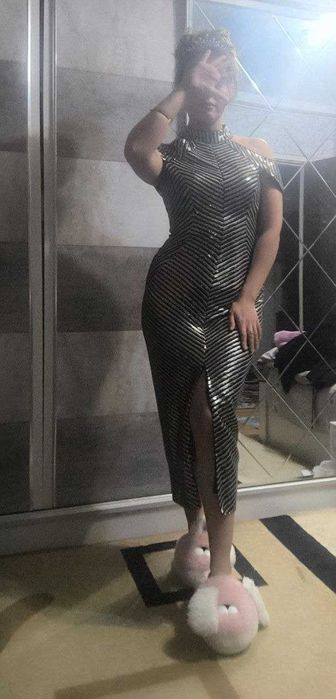 Платье красивые много вариантов пишите скину фото и видео в живую