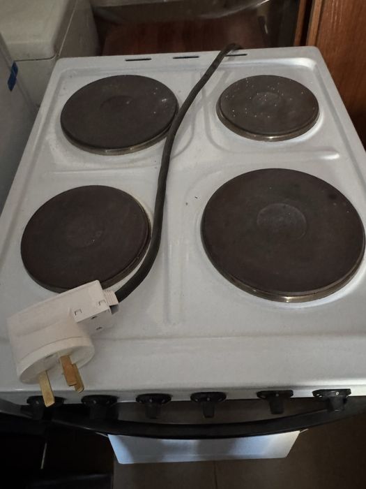 Продам электроплиту Мечта