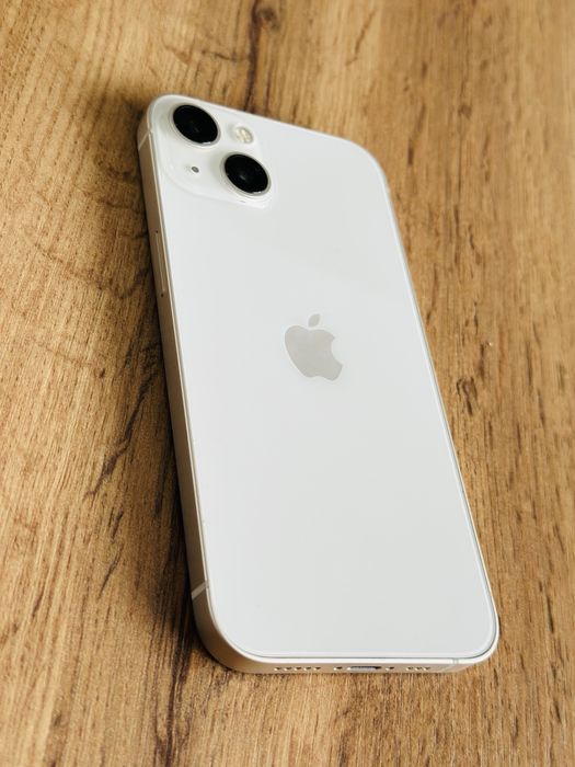 Продам Iphone 13