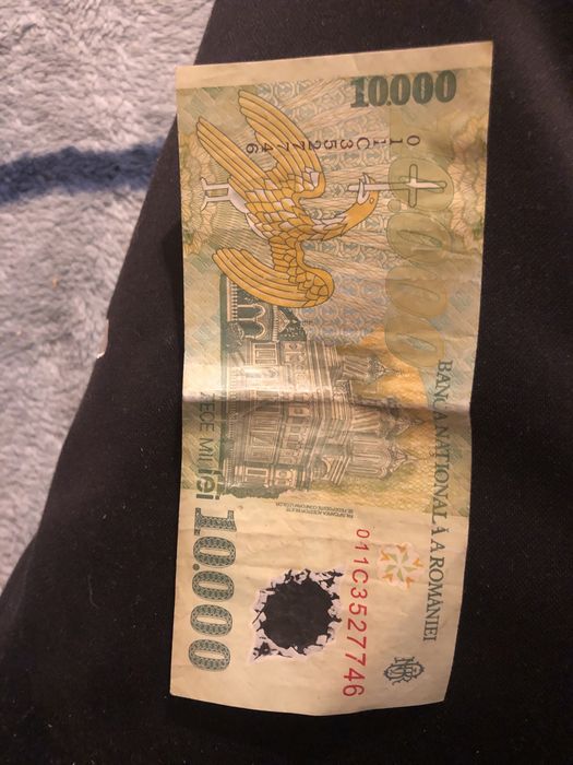 Bacnota 10000 lei impecabilă