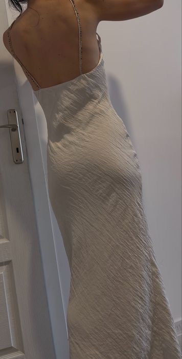 Рокля Zara с камъни