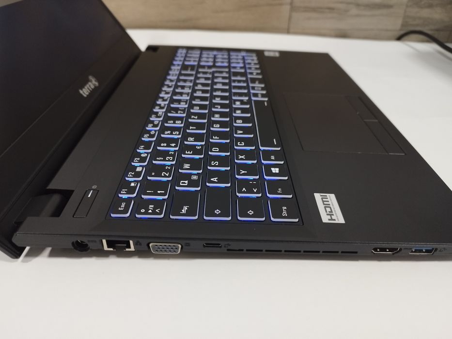 Laptop I5 , Core i5-10210U