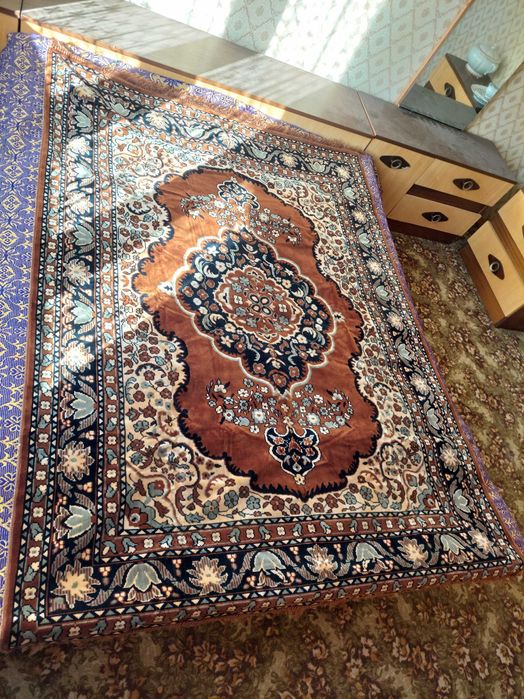 Два Персийски килима.