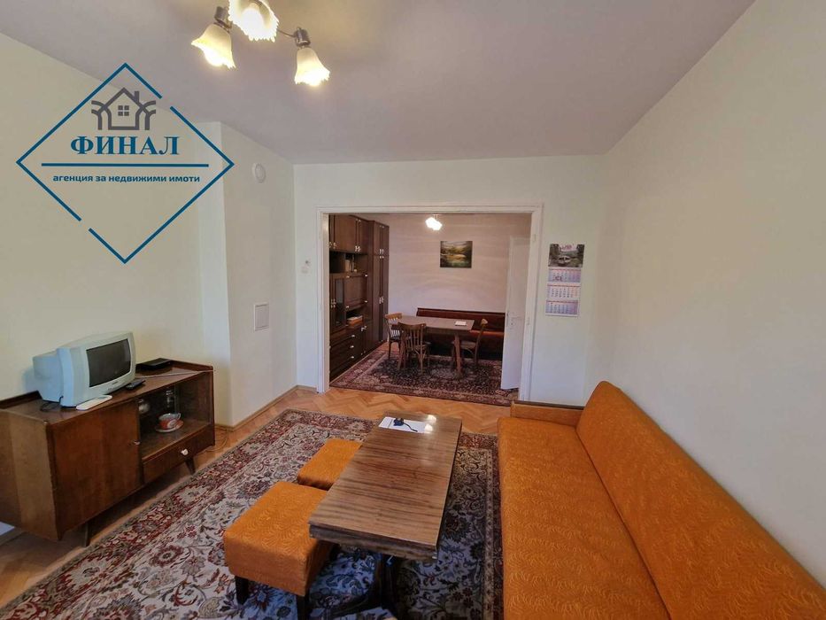 Продава се Четиристаен апартамент в Шумен, Център - 100 кв.м за 1326 €/кв.м - Снимка #8