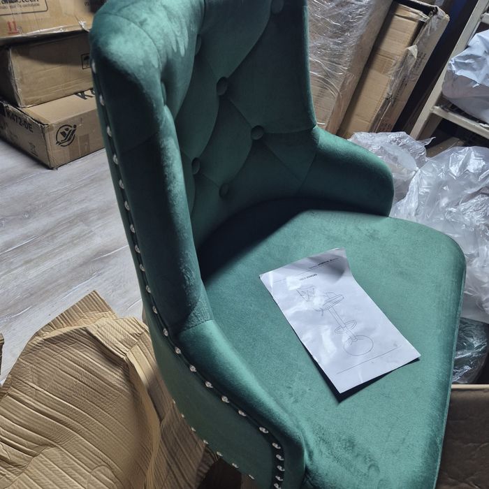 Бутиков Луксозен бар стол с висока облегалка и газов амортисьор