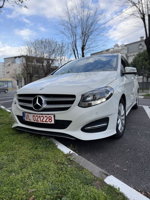 Mercedes Benz B180, automat, benzina, padele volan, impecabil, senzori
