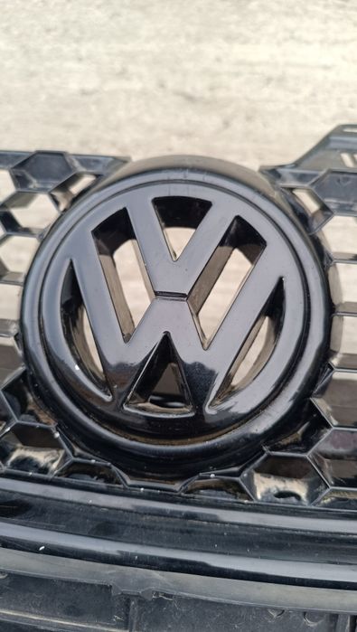 • 100% ОРИГИНАЛНА Предна GTI броня за Голф 5, джета, пасат и др. bronq