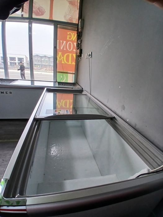 Muzlatgich yangi holati ideal