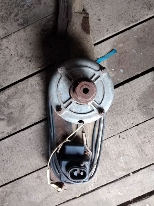 Продам наждак для заточки.