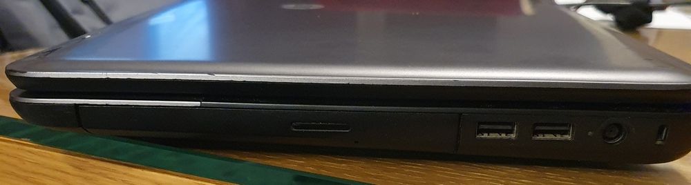 Laptop  HP250 G1