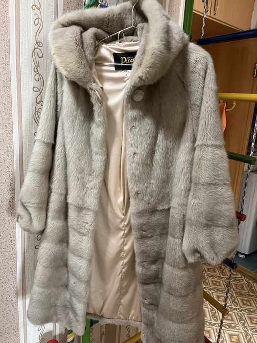 Норковая шуба в сером цвете