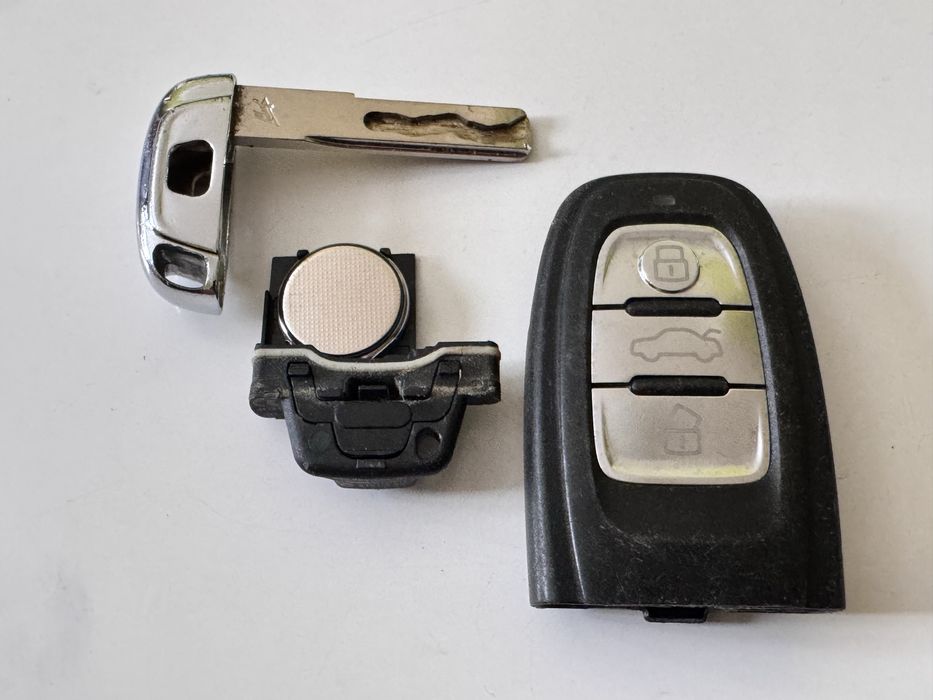 Оригинален ключ за Audi A4 A5