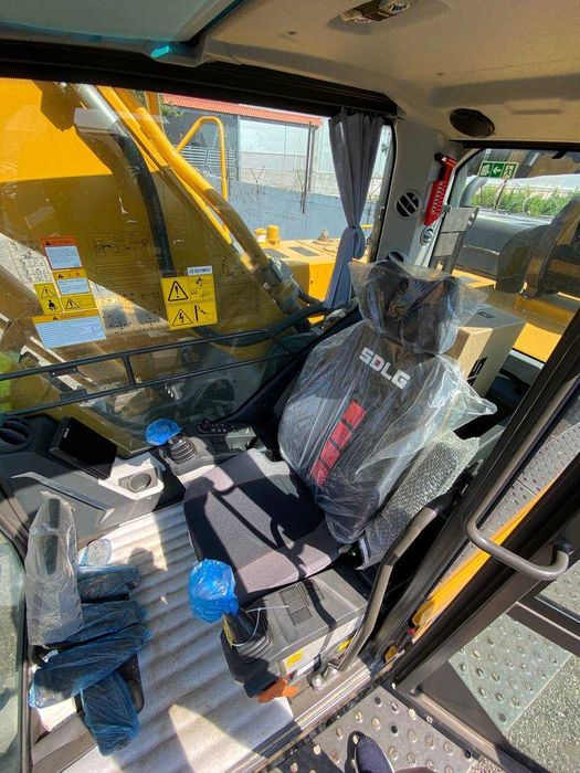 Гусеничный Экскаватор SDLG E6375FEH (1,9 m³). Навоий