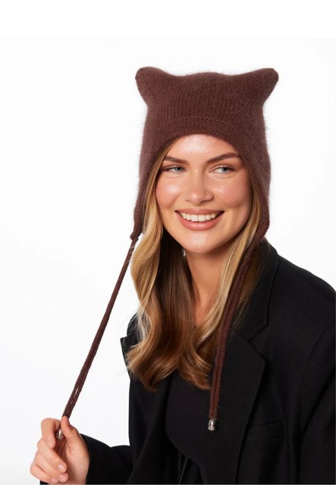 Продам новые чепчики с ушками