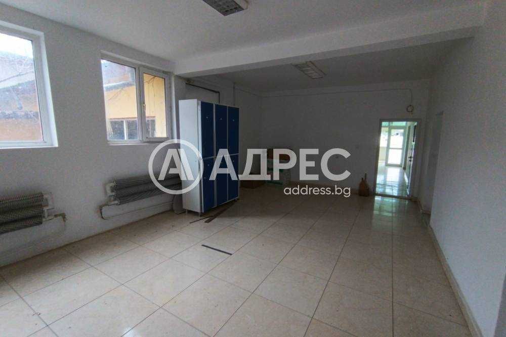 Продава се Склад в Разград, Център - 4488 кв.м за 51 €/кв.м - Снимка #11