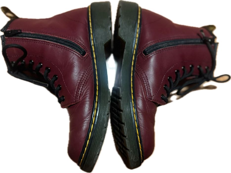 Dr. Martens боти