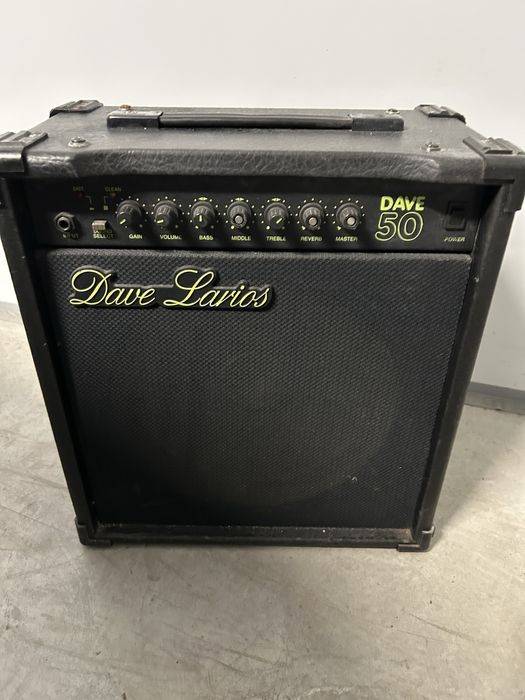 Продавам китарно кубе Dave Larios 50W