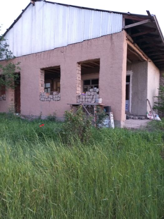 Срочно продается двухкомнатный земельный участок