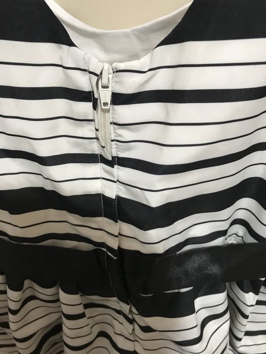 Rochie fete H&M 5-6 ani, 120 cm