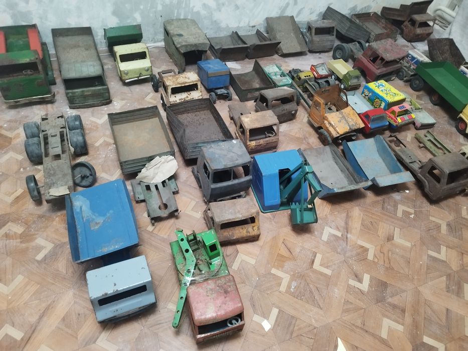 Запчасти на игрушки СССР.