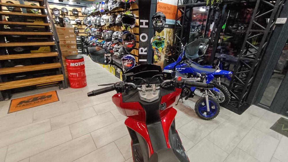 Scuter SYM JetX 125 ABS se conduce cu B-stoc EST BIKE Campina