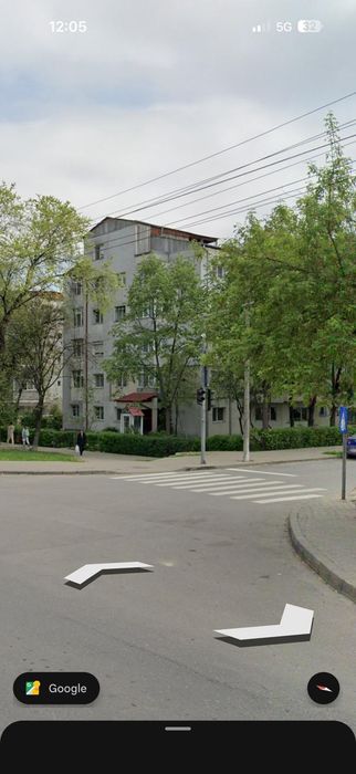 Apartament 2 Camere Decomandat,zona Alexandru Cel Bun preț puțin negociabil