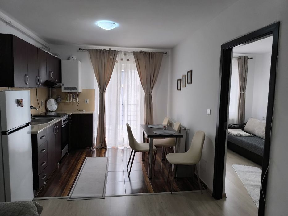 Închiriez apartament în bloc nou