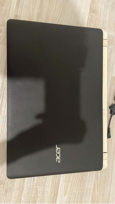Ноутбук acer aspire es1-572