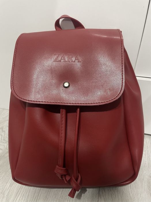 Червена дамска раница