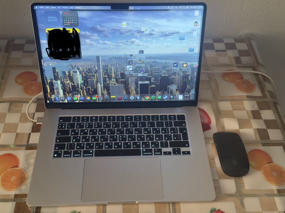 Продам Macbook 15