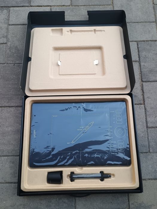 Wacom Intuos5 Touch Medium (PTH-650)