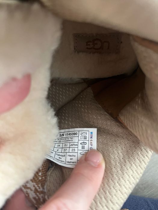 UGG Lowmel, marimea 37