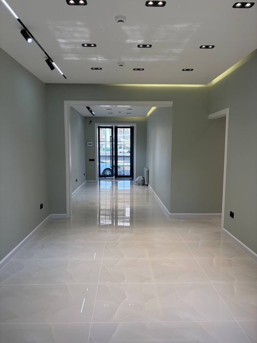 Текстильный мост, Parisien | 53кв - нежилое помещение вдоль дороги Про