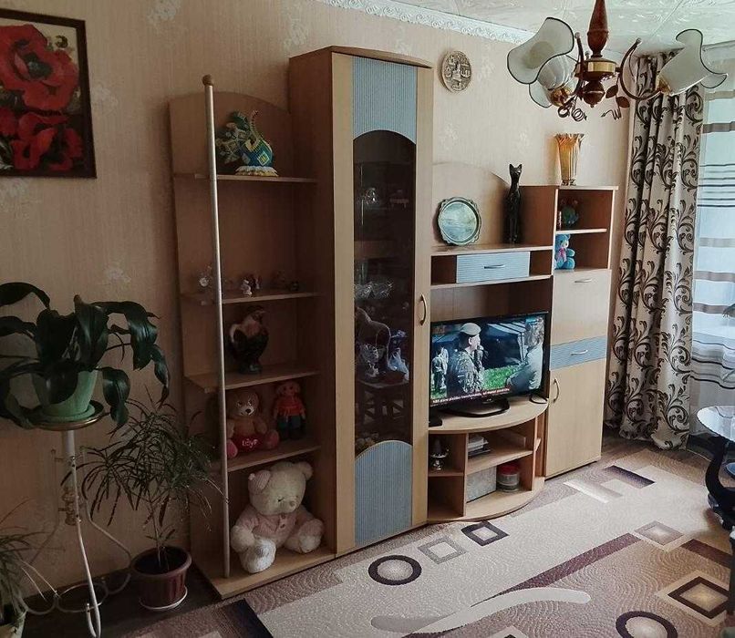 Продам стенку б\у