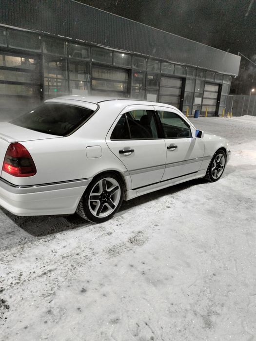 Продам мерседес 111 плита