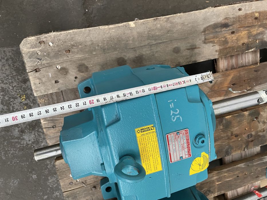 Нов цилиндричен редуктор