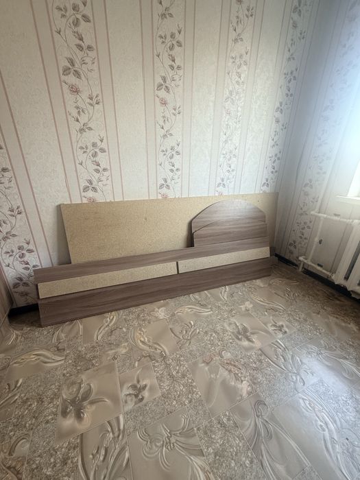 Продаю кровать односпальную